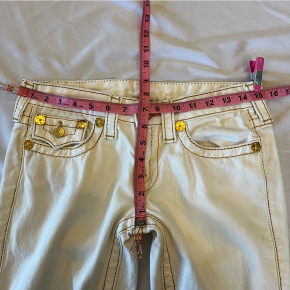 True Religion Joey Big T Y2K Gold Embroidered Flare White Denim Jeans Size 26 - Picture 7 of 14